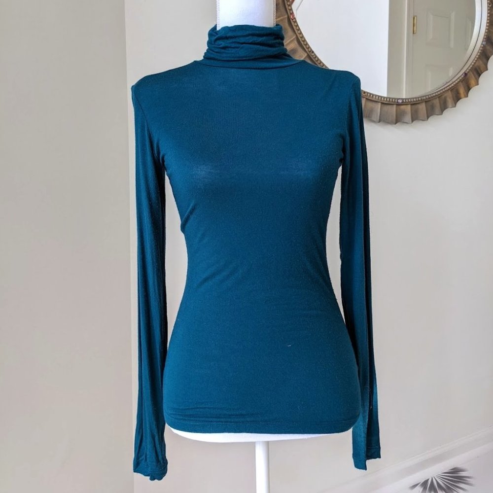 Small green So long-sleeve turtleneck